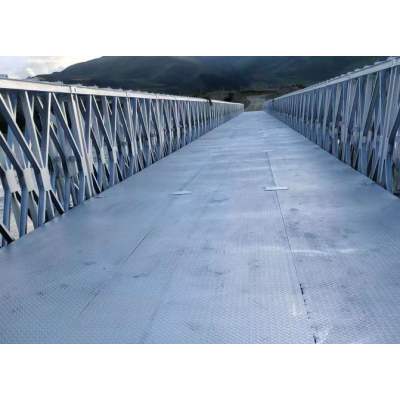 108米200型钢便桥完工